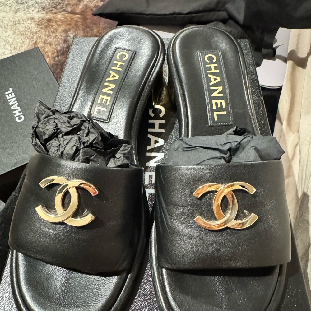 chanel cc mules - Picture 3 of 12